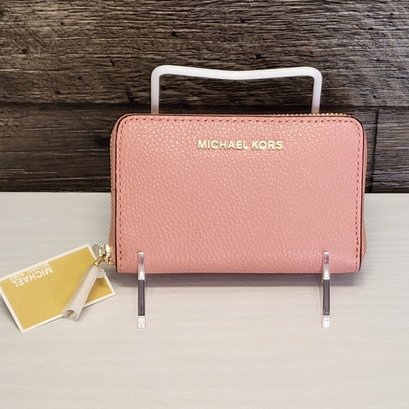 Michael Kors Handbags - MICHAEL KORS Jet Set Small Zip Around Card Case Wallet Pebbled Leather Primrose